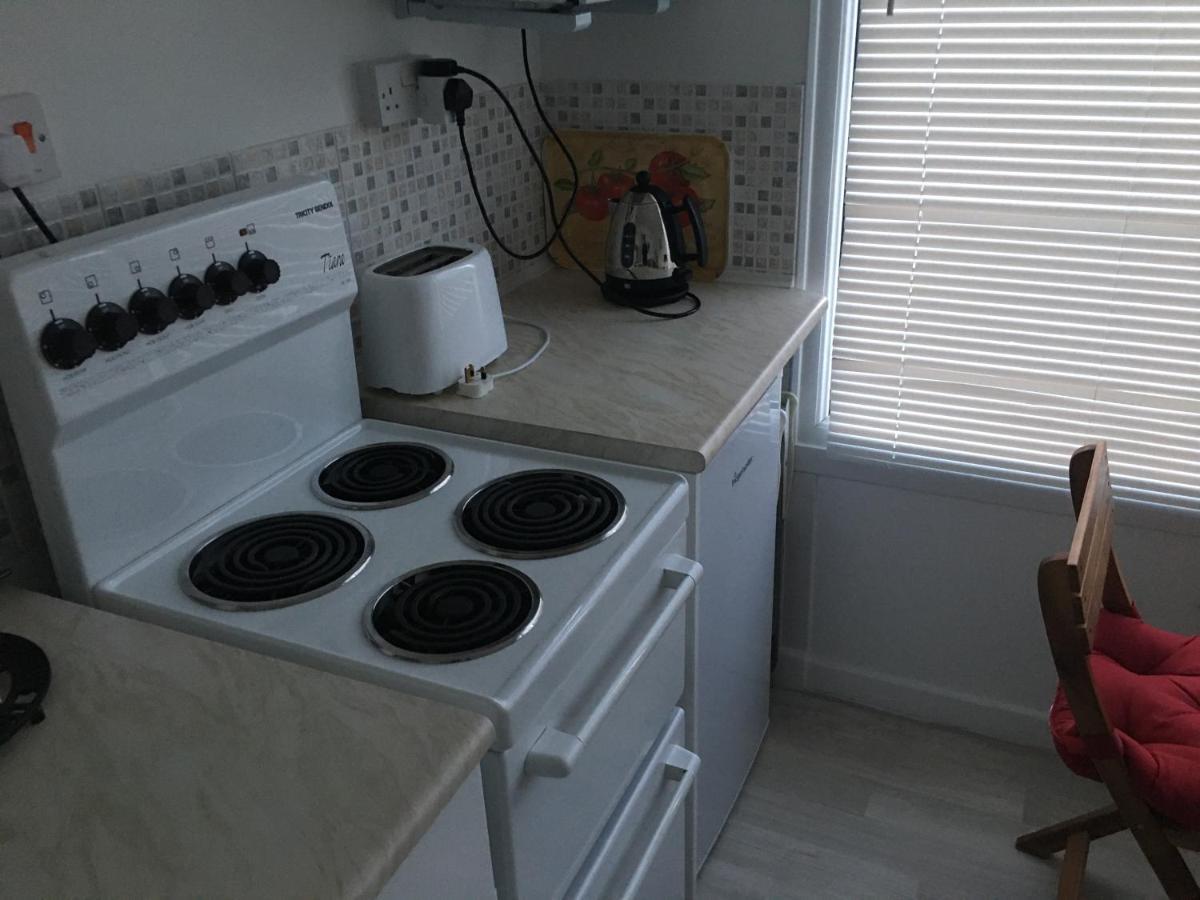 Woodland Views Central Heated Cabin Dartmouth Esterno foto